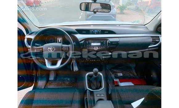 Buy Import Toyota Hilux Black Car in Import - Dubai in Aragatsotn Buy Import Toyota Hilux Black Car in Import - Dubai in Aragatsotn