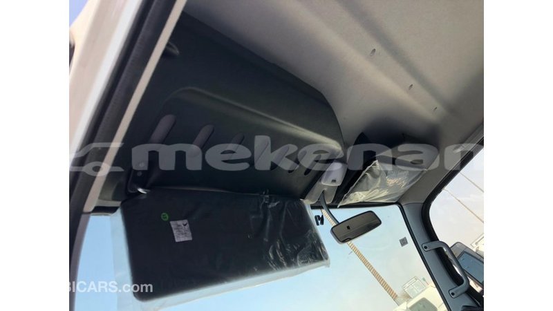 Big with watermark mitsubishi carisma aragatsotn import dubai 2679