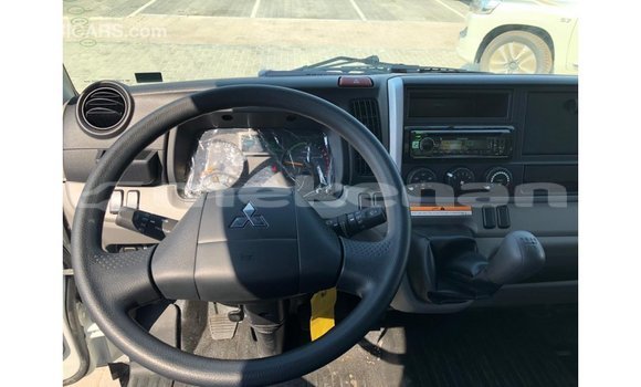 Buy Import Mitsubishi Carisma White Car in Import - Dubai in Aragatsotn Buy Import Mitsubishi Carisma White Car in Import - Dubai in Aragatsotn