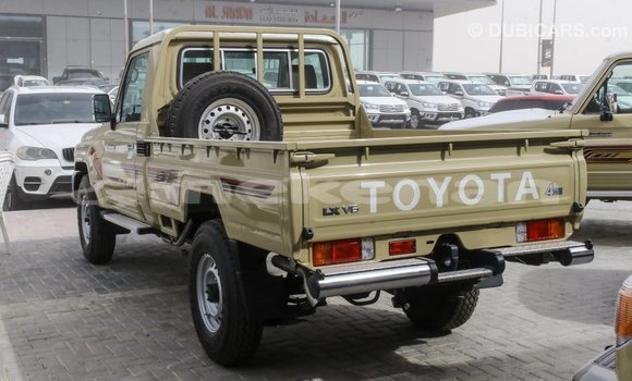 Buy Import Toyota Land Cruiser Beige Car in Import - Dubai in Aragatsotn Buy Import Toyota Land Cruiser Beige Car in Import - Dubai in Aragatsotn