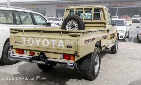 Buy Import Toyota Land Cruiser Beige Car in Import - Dubai in Aragatsotn Buy Import Toyota Land Cruiser Beige Car in Import - Dubai in Aragatsotn