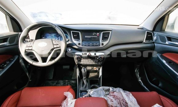 Buy Import Hyundai Tucson White Car in Import - Dubai in Aragatsotn Buy Import Hyundai Tucson White Car in Import - Dubai in Aragatsotn