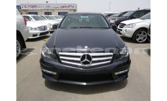 Buy Import Mercedes-Benz 190 Black Car in Import - Dubai in Aragatsotn Buy Import Mercedes-Benz 190 Black Car in Import - Dubai in Aragatsotn