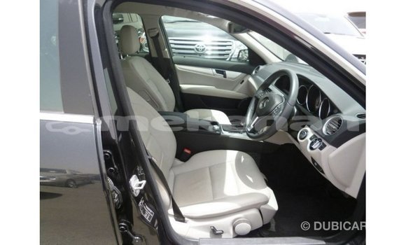 Buy Import Mercedes-Benz 190 Black Car in Import - Dubai in Aragatsotn Buy Import Mercedes-Benz 190 Black Car in Import - Dubai in Aragatsotn