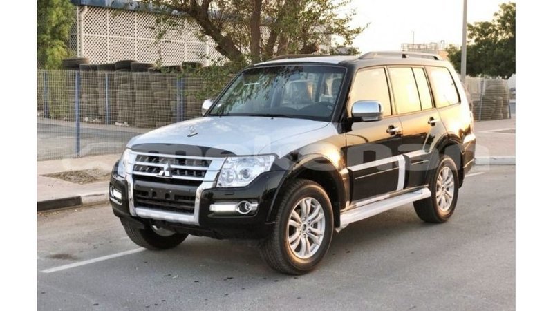 Big with watermark mitsubishi pajero aragatsotn import dubai 2702
