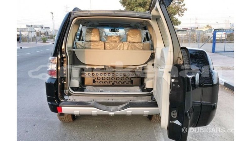 Big with watermark mitsubishi pajero aragatsotn import dubai 2702