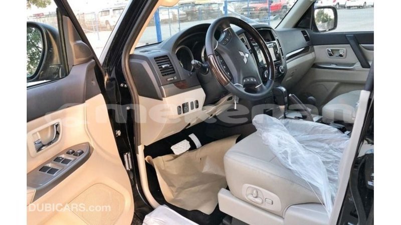Big with watermark mitsubishi pajero aragatsotn import dubai 2702