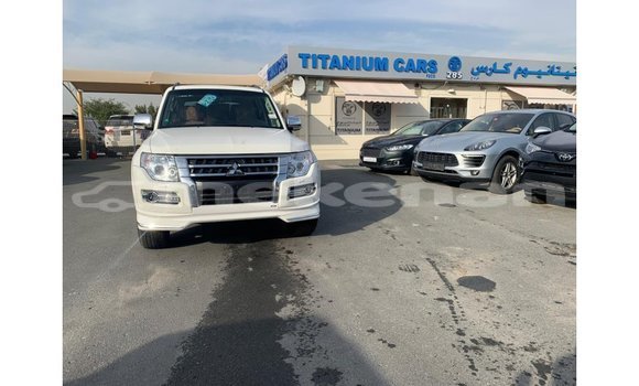 Buy Import Mitsubishi Pajero White Car in Import - Dubai in Aragatsotn Buy Import Mitsubishi Pajero White Car in Import - Dubai in Aragatsotn