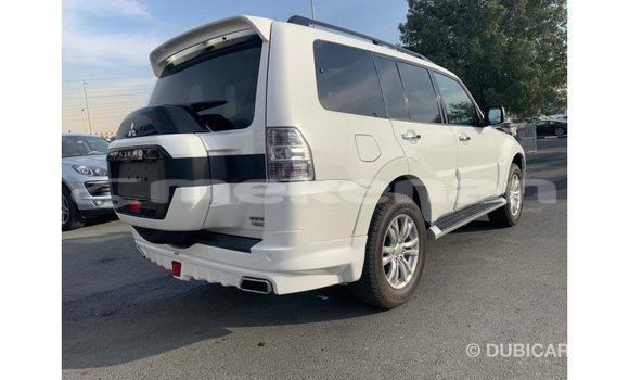 Buy Import Mitsubishi Pajero White Car in Import - Dubai in Aragatsotn Buy Import Mitsubishi Pajero White Car in Import - Dubai in Aragatsotn