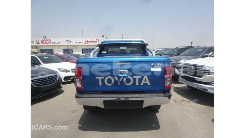 Big with watermark toyota hilux aragatsotn import dubai 2706