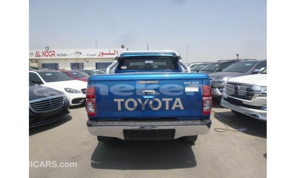 Buy Import Toyota Hilux Blue Car in Import - Dubai in Aragatsotn Buy Import Toyota Hilux Blue Car in Import - Dubai in Aragatsotn