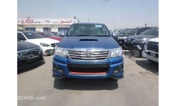 Buy Import Toyota Hilux Blue Car in Import - Dubai in Aragatsotn Buy Import Toyota Hilux Blue Car in Import - Dubai in Aragatsotn