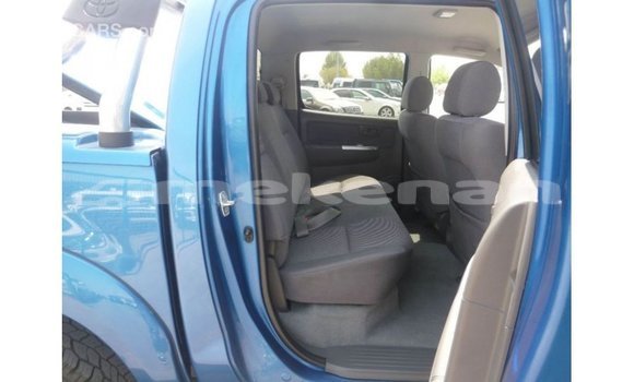 Buy Import Toyota Hilux Blue Car in Import - Dubai in Aragatsotn Buy Import Toyota Hilux Blue Car in Import - Dubai in Aragatsotn