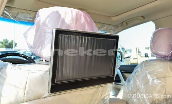 Buy Import Toyota Land Cruiser White Car in Import - Dubai in Aragatsotn Buy Import Toyota Land Cruiser White Car in Import - Dubai in Aragatsotn