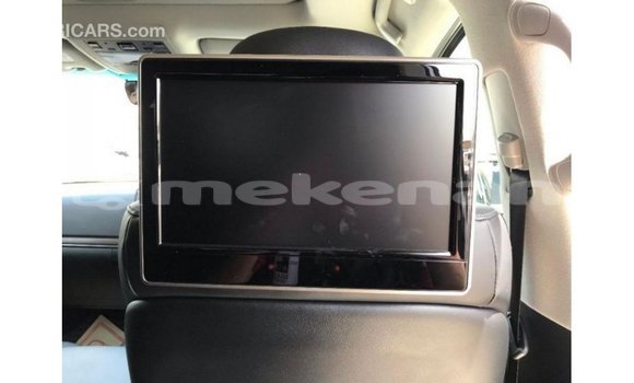 Buy Import Toyota Land Cruiser White Car in Import - Dubai in Aragatsotn Buy Import Toyota Land Cruiser White Car in Import - Dubai in Aragatsotn