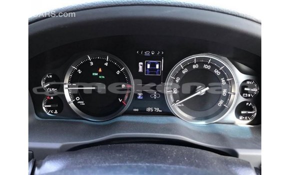 Buy Import Toyota Land Cruiser White Car in Import - Dubai in Aragatsotn Buy Import Toyota Land Cruiser White Car in Import - Dubai in Aragatsotn