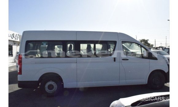 Buy Import Toyota Hiace White Car in Import - Dubai in Aragatsotn Buy Import Toyota Hiace White Car in Import - Dubai in Aragatsotn