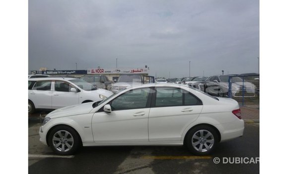 Buy Import Mercedes-Benz 200 White Car in Import - Dubai in Aragatsotn Buy Import Mercedes-Benz 200 White Car in Import - Dubai in Aragatsotn