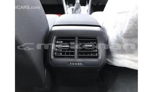 Buy Import Volkswagen Golf White Car in Import - Dubai in Aragatsotn Buy Import Volkswagen Golf White Car in Import - Dubai in Aragatsotn