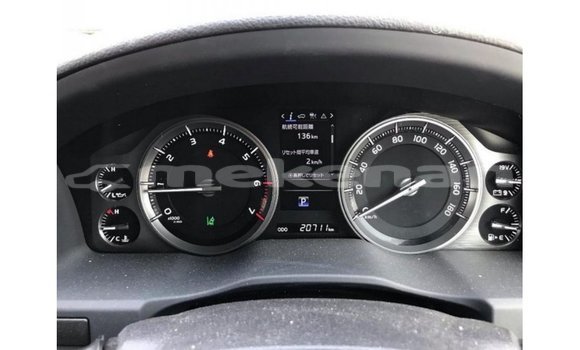 Buy Import Toyota Land Cruiser White Car in Import - Dubai in Aragatsotn Buy Import Toyota Land Cruiser White Car in Import - Dubai in Aragatsotn