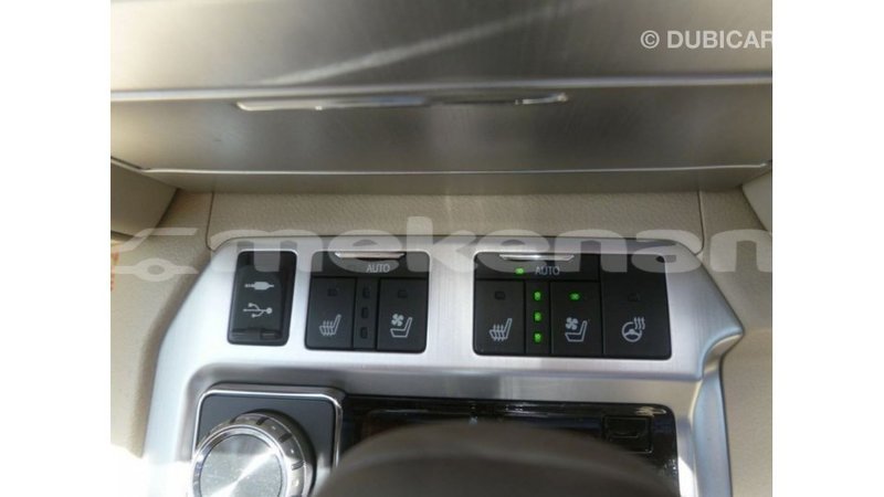 Big with watermark toyota land cruiser aragatsotn import dubai 2717