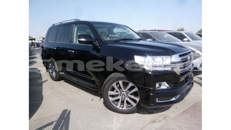 Big with watermark toyota land cruiser aragatsotn import dubai 2729