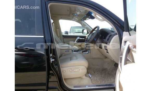 Buy Import Toyota Land Cruiser Black Car in Import - Dubai in Aragatsotn Buy Import Toyota Land Cruiser Black Car in Import - Dubai in Aragatsotn