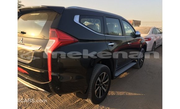 Buy Import Mitsubishi Montero Black Car in Import - Dubai in Aragatsotn