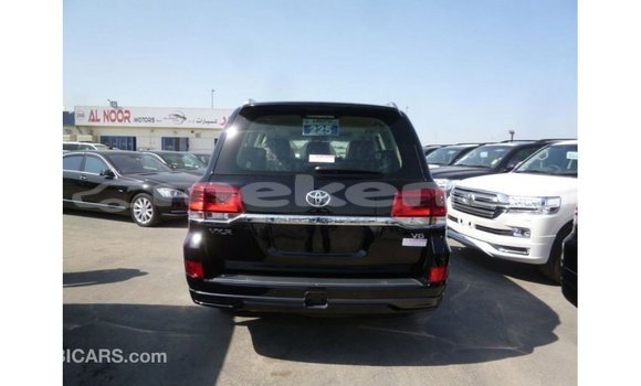 Buy Import Toyota Land Cruiser Black Car in Import - Dubai in Aragatsotn Buy Import Toyota Land Cruiser Black Car in Import - Dubai in Aragatsotn