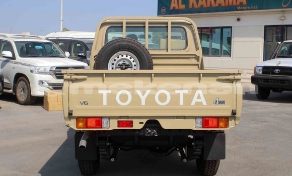 Buy Import Toyota Land Cruiser Beige Car in Import - Dubai in Aragatsotn Buy Import Toyota Land Cruiser Beige Car in Import - Dubai in Aragatsotn