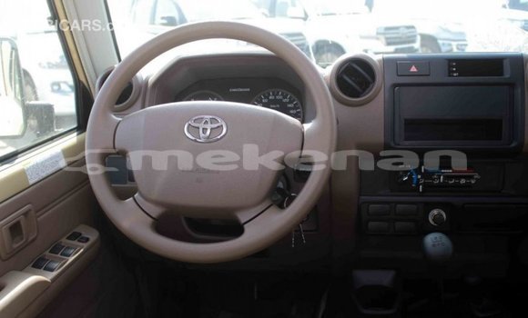 Buy Import Toyota Land Cruiser Beige Car in Import - Dubai in Aragatsotn Buy Import Toyota Land Cruiser Beige Car in Import - Dubai in Aragatsotn