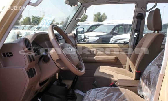 Buy Import Toyota Land Cruiser Beige Car in Import - Dubai in Aragatsotn Buy Import Toyota Land Cruiser Beige Car in Import - Dubai in Aragatsotn