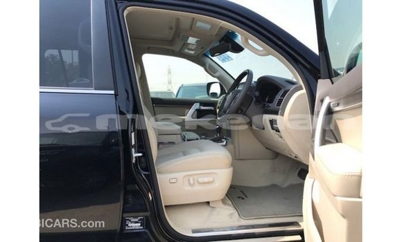 Buy Import Toyota Land Cruiser Black Car in Import - Dubai in Aragatsotn Buy Import Toyota Land Cruiser Black Car in Import - Dubai in Aragatsotn