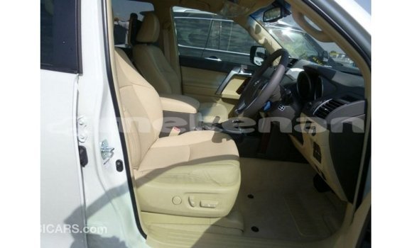 Buy Import Toyota Prado White Car in Import - Dubai in Aragatsotn Buy Import Toyota Prado White Car in Import - Dubai in Aragatsotn