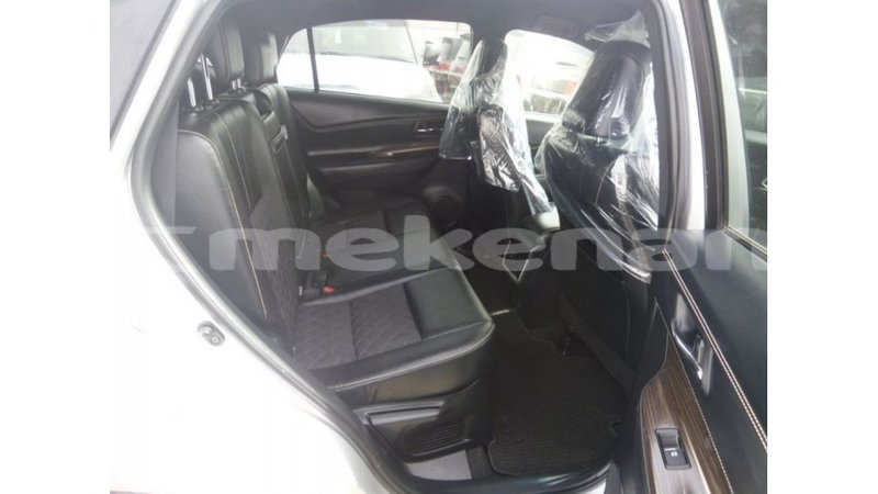 Big with watermark toyota harrier aragatsotn import dubai 2761