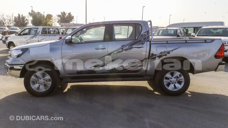 Big with watermark toyota hilux aragatsotn import dubai 2772