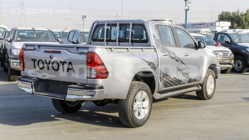 Big with watermark toyota hilux aragatsotn import dubai 2772
