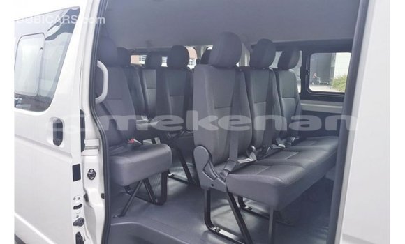 Buy Import Toyota Hiace White Car in Import - Dubai in Aragatsotn Buy Import Toyota Hiace White Car in Import - Dubai in Aragatsotn