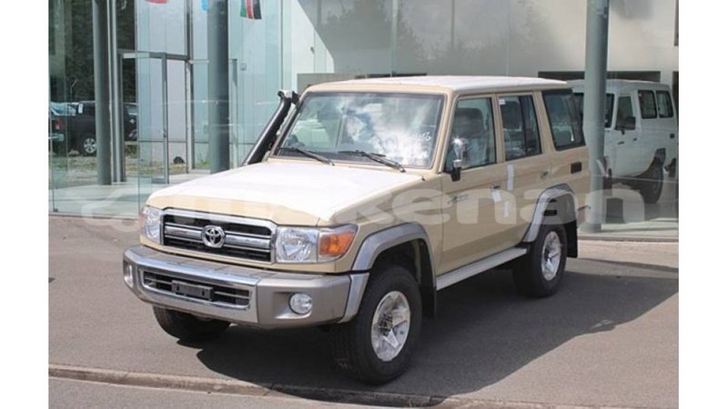 Big with watermark toyota land cruiser aragatsotn import dubai 2775