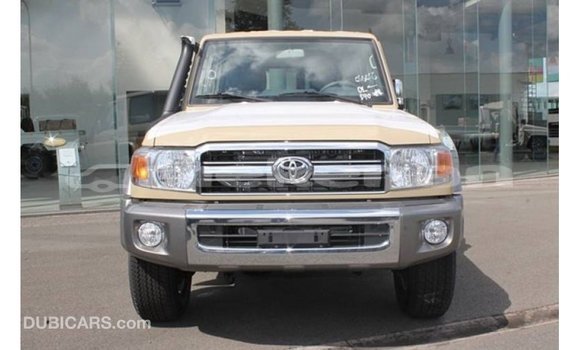 Buy Import Toyota Land Cruiser Beige Car in Import - Dubai in Aragatsotn Buy Import Toyota Land Cruiser Beige Car in Import - Dubai in Aragatsotn