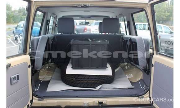 Buy Import Toyota Land Cruiser Beige Car in Import - Dubai in Aragatsotn Buy Import Toyota Land Cruiser Beige Car in Import - Dubai in Aragatsotn