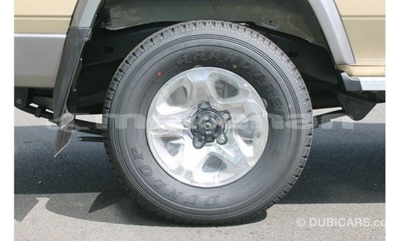 Buy Import Toyota Land Cruiser Beige Car in Import - Dubai in Aragatsotn Buy Import Toyota Land Cruiser Beige Car in Import - Dubai in Aragatsotn