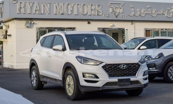 Buy Import Hyundai Tucson White Car in Import - Dubai in Aragatsotn Buy Import Hyundai Tucson White Car in Import - Dubai in Aragatsotn