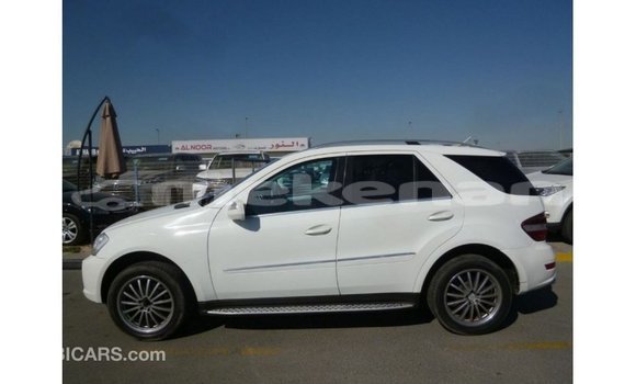Buy Import Mercedes-Benz 190 White Car in Import - Dubai in Aragatsotn Buy Import Mercedes-Benz 190 White Car in Import - Dubai in Aragatsotn