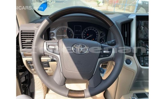 Buy Import Toyota Land Cruiser Black Car in Import - Dubai in Aragatsotn Buy Import Toyota Land Cruiser Black Car in Import - Dubai in Aragatsotn