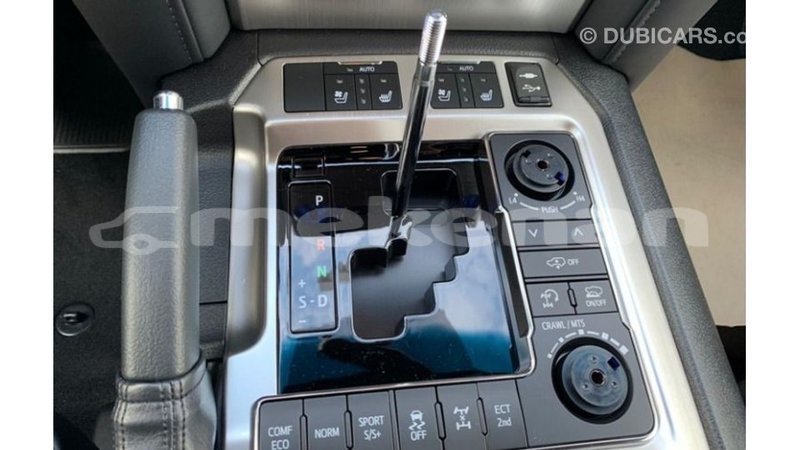 Big with watermark toyota land cruiser aragatsotn import dubai 2797