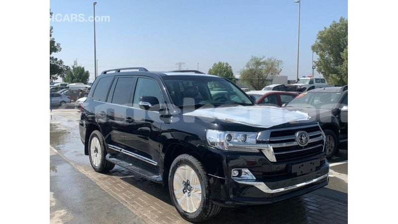 Big with watermark toyota land cruiser aragatsotn import dubai 2797