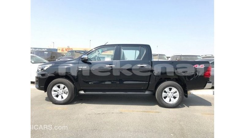 Big with watermark toyota hilux aragatsotn import dubai 2799