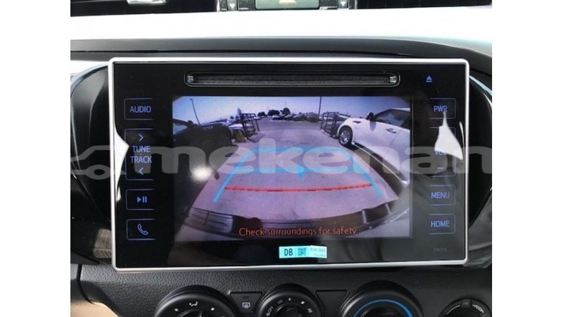 Big with watermark toyota hilux aragatsotn import dubai 2799