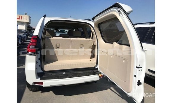 Buy Import Toyota Prado White Car in Import - Dubai in Aragatsotn Buy Import Toyota Prado White Car in Import - Dubai in Aragatsotn